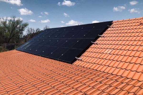 Nabízíme akční sety pro stavbu solární elektrárny se zárukou výkonu 30 let