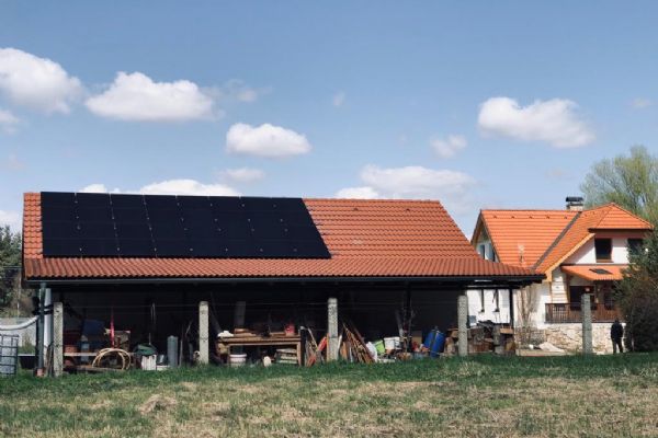 Nabízíme akční sety pro stavbu solární elektrárny se zárukou výkonu 30 let