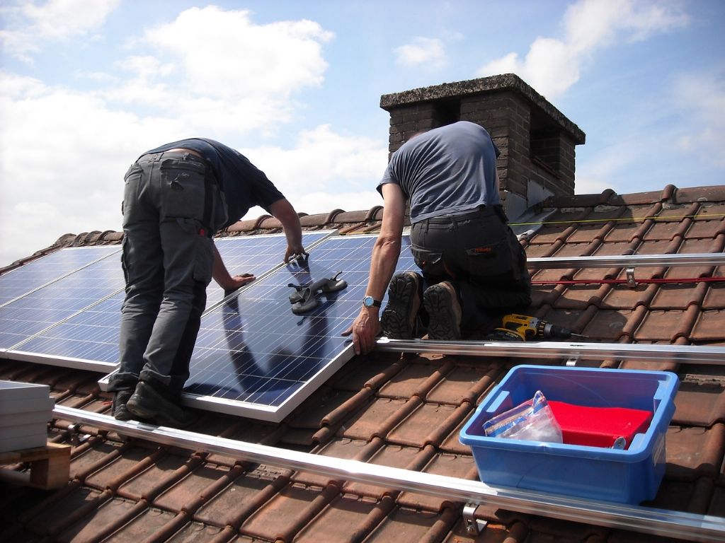 Zájem o fotovoltaiku roste, může si ji dovolit i střední třída